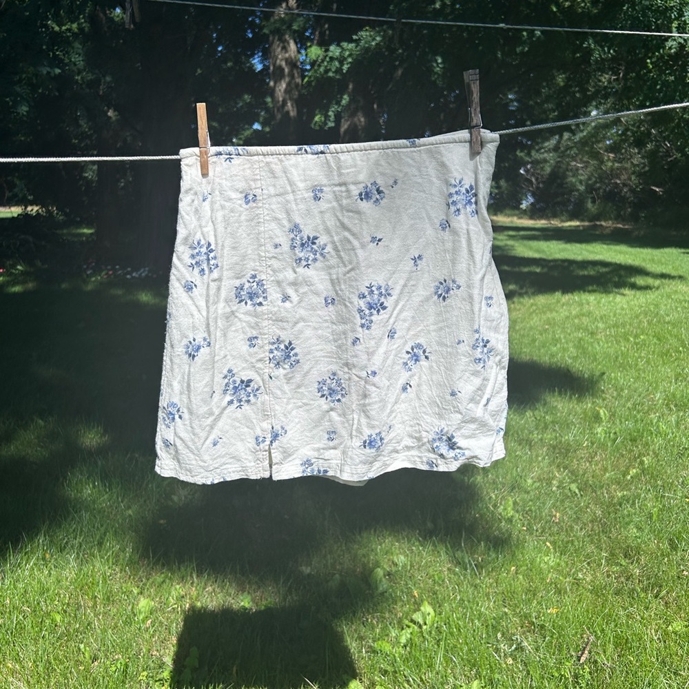 Women’s short American Eagle skirt